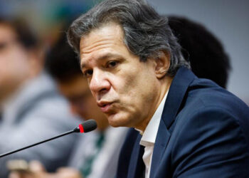 Pacote fiscal: Fazenda reduz previsão de economia em R$ 2,1 bilhões após mudanças no Congresso