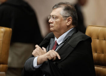 Dino determina que AGU esclareça não abertura de contas para repasses de emendas para Saúde