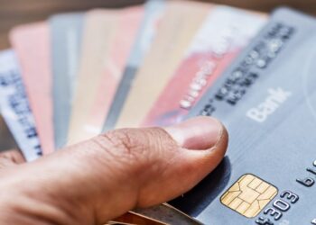 Décimo terceiro salário: o que você precisa saber antes de receber a segunda parcela