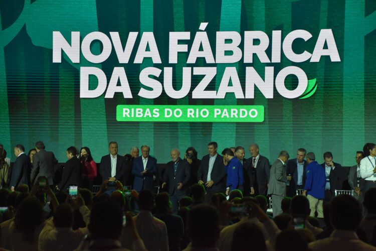 Maior indústria de celulose do mundo é inaugurada em Ribas do Rio Pardo