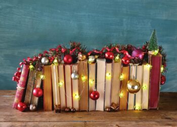 Confira dicas de livros para presentear neste Natal