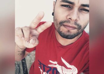 Jovem morre ao escorregar e bater cabeça em toboágua de clube e causa comoção na população