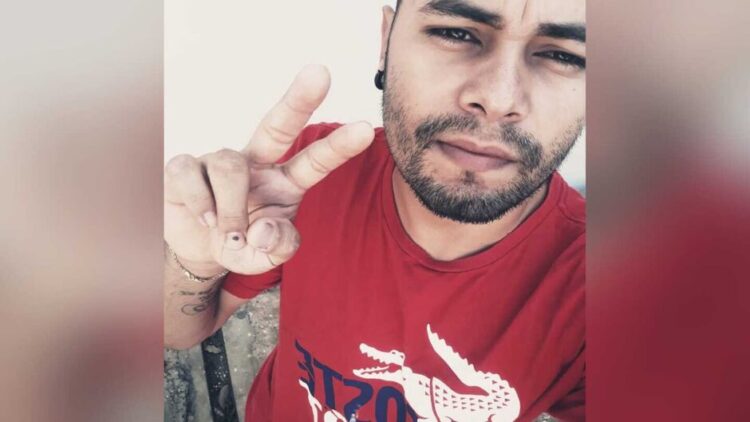 Jovem morre ao escorregar e bater cabeça em toboágua de clube e causa comoção na população