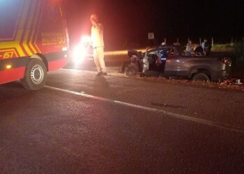 Colisão entre Fiat Strada e caminhão na BR-262 mata uma mulher, em Três Lagoas