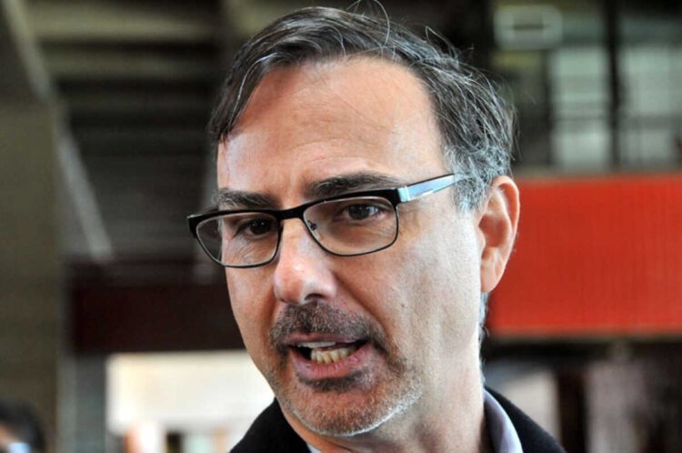 Ex-deputado federal é agredido por esposa que é presa, em Campo Grande