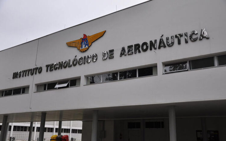 ITA oferece 10 cursos gratuitos para turbinar seu currículo em 2025