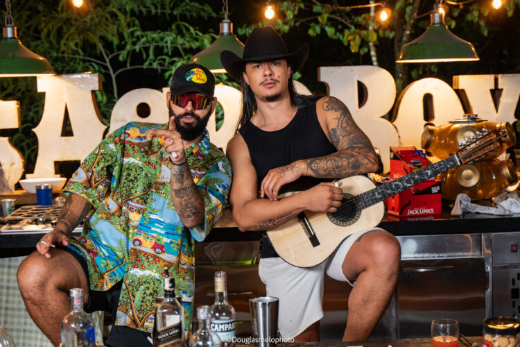 Us Agroboy abrem fevereiro com show em Ribas do Rio Pardo