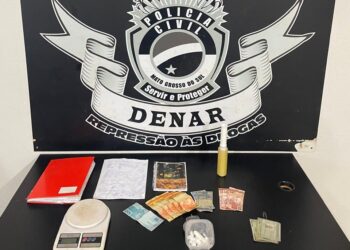 Após denúncia de que corpo estava em terreno, polícia prende 3 e fecha “boca” no Jardim Aeroporto