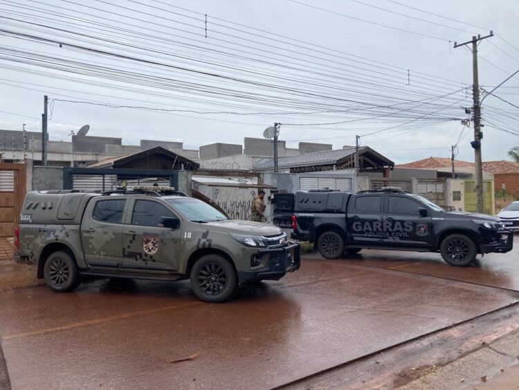 Dois são presos pelo Bope e Garras com mais de 21kg de maconha no Aero Rancho