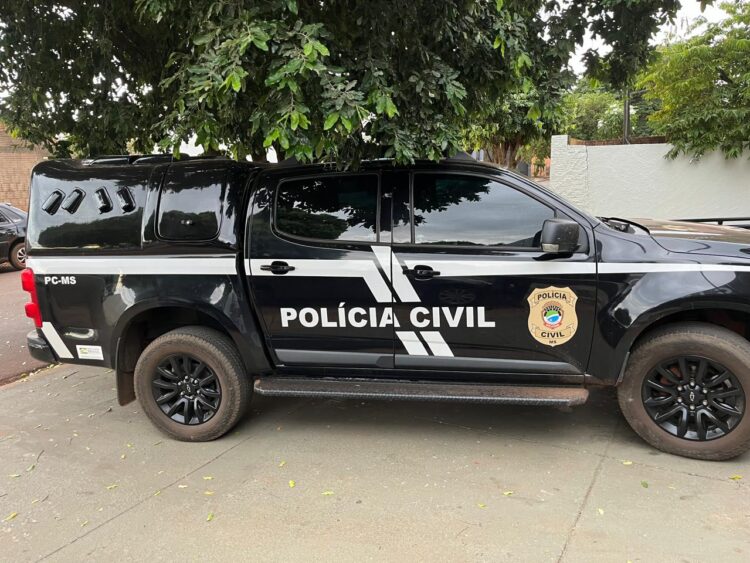 Homem troca carro por droga e mente que foi roubado pra polícia e família, em Três Lagoas