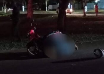 Homem é assassinado a tiros em cima de moto em Coronel Sapucaia