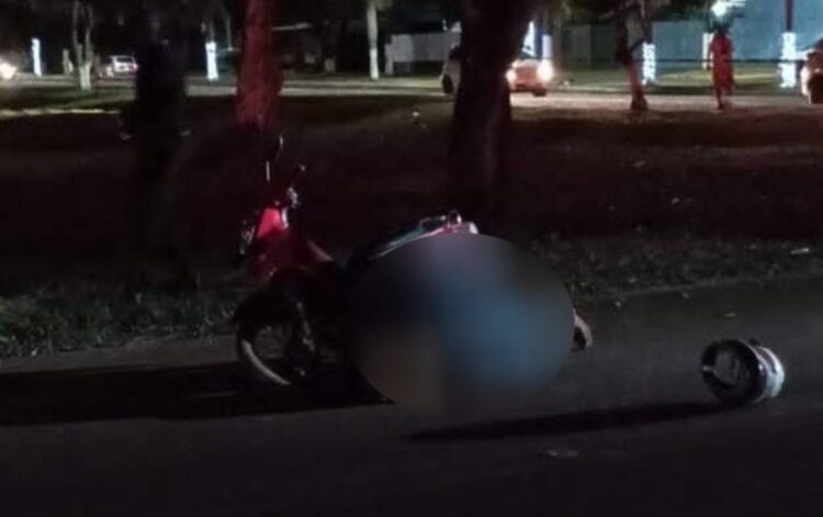 Homem é assassinado a tiros em cima de moto em Coronel Sapucaia