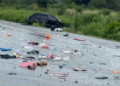 Capivara News TV: Condutor de Hyundai Tucson fica preso às ferragens, após colidir com carreta na BR-158