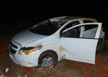 Jovem fica ferido, após capotar veículo ao desviar de animal na MS-395