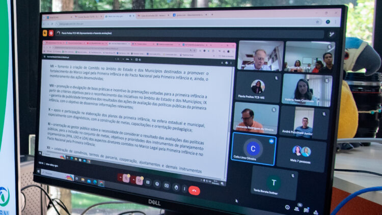TCE-MS compartilha experiências sobre a primeira infância com o TCE-PB