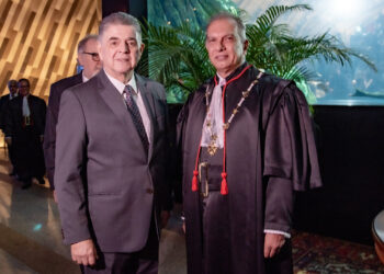 TCE-MS prestigia posse da nova diretoria do TRE-MS