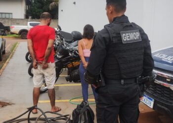 Capivara News TV: Vídeo mostra prisão de casal na Orla Morena por furto de fios telefônicos