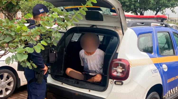Mulher gestante é agredida por homem e pede socorro em escola que aciona a Guarda