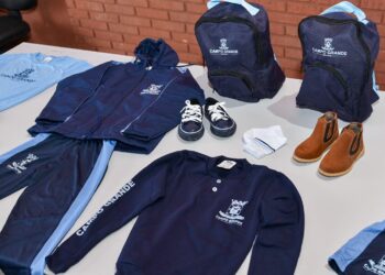 Volta às aulas: Uniforme da rede municipal tem direito a bota e tudo, em Campo Grande