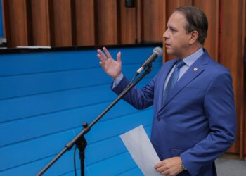 Deputado propõe projeto para proteger escolas de conteúdos de apologia ao crime e uso de drogas