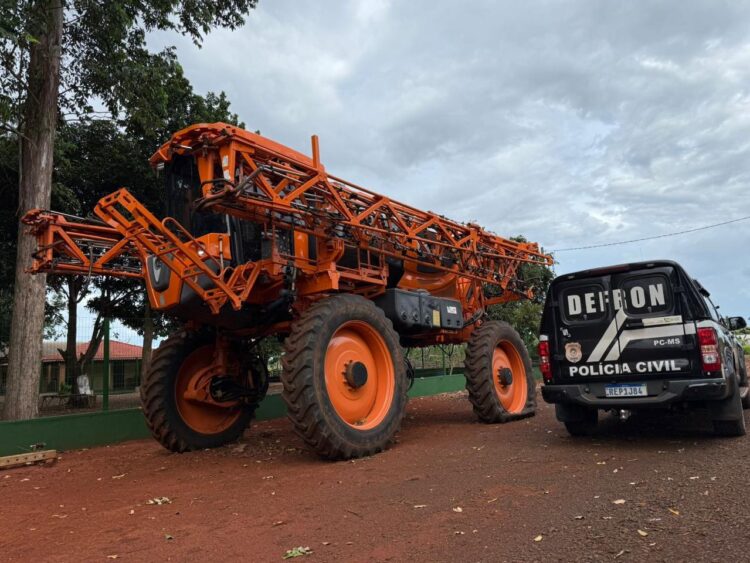 Polícia procura quem furtou pulverizador agrícola avaliado em R$ 100 mil de oficina