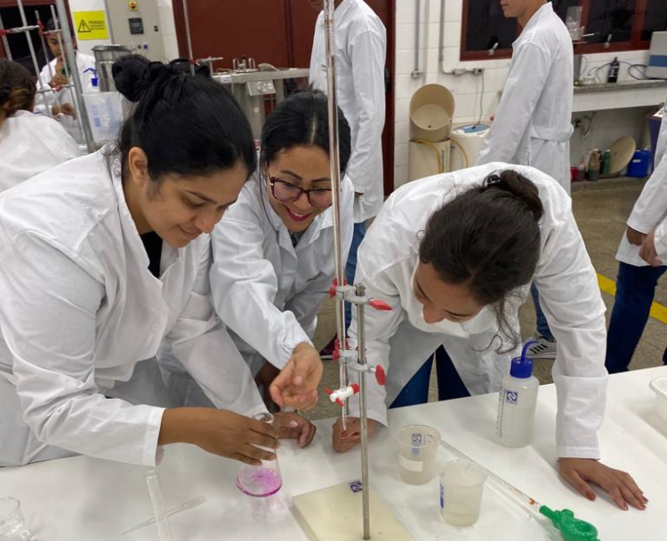 Senai qualifica técnicos para atuar na citricultura e celulose, setores em expansão em MS