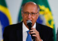 Comitê do governo aprova imposto zero para importação de alimentos; veja lista completa