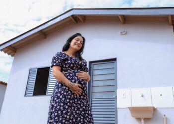 Prefeitura entrega casas para as famílias que moravam na comunidade Mandela