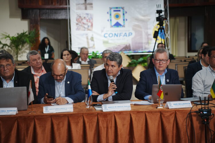 Márcio de Araújo Pereira, diretor-presidente da Fundect, é eleito novo presidente do Confap