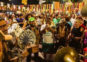 Agendão: folia se despede com Enterro dos Ossos, Noite das Campeãs e Carnaval Cultural em Corumbá