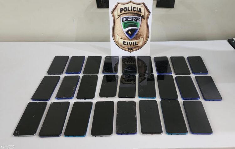 Servidor da Sesau desvia 48 celulares da secretaria, polícia recupera 26 e ele indiciado por peculato