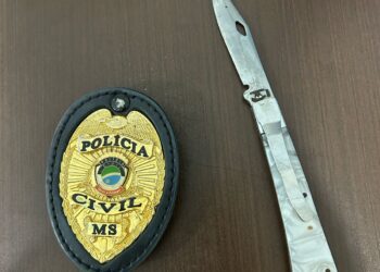 Homem é preso por perseguir e ameaçar ex-esposa com um canivete no local de trabalho em Três Lagoas