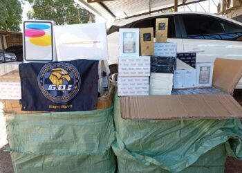 Casal é preso com iPad, notebook da Apple, óculos contrabandeados na BR-060, na Capital