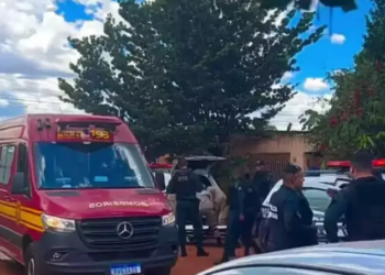 Ladrão deixar cair arma e é baleado na perna por vítima durante roubo no Aero Rancho