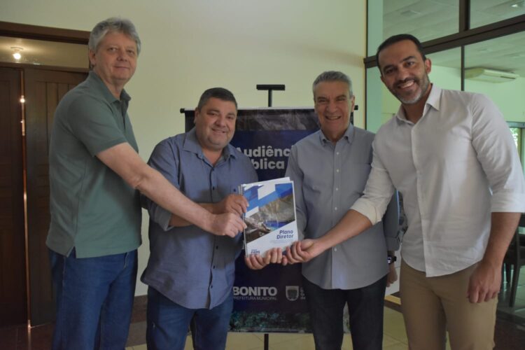 Fiems apresenta proposta na primeira audiência pública de revisão de plano diretor de Bonito