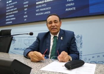 Vereador Carlão garante instalação de redutor de velocidade em Avenida com grande fluxo de crianças no Bairro Lagoa da Cruz