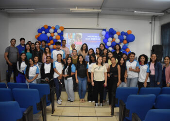 Líderes e alunos do Senai participam de roda de conversa sobre mulheres no mercado de trabalho