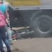 Capivara News TV: Motociclista fica em estado grave ao ir parar embaixo de carreta na Capital