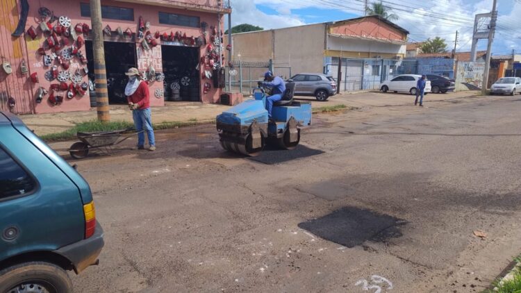 Força-tarefa da Prefeitura mantém operação tapa-buracos em Campo Grande