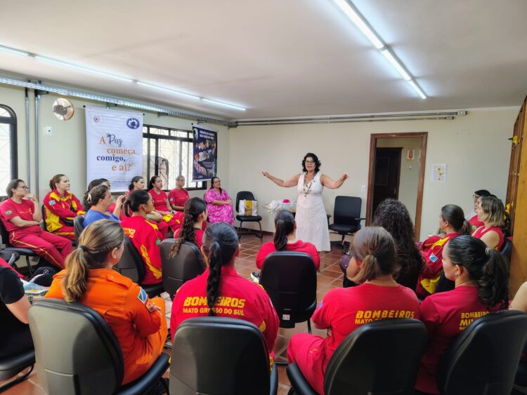 Exigência de avaliação psicossocial amplia debate sobre saúde emocional nas empresas