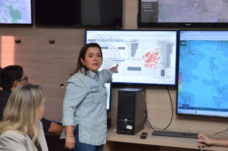 Prefeita Adriane cria sala de ações contra os impactos das chuvas em Campo Grande