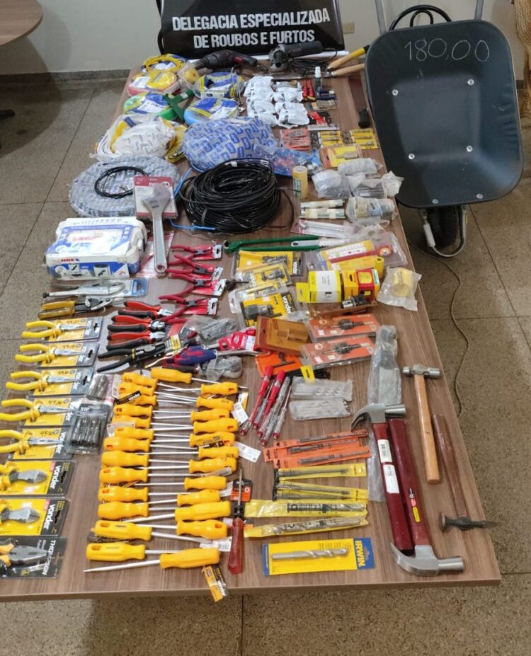 Ladrão é preso por furtar comércio de materiais de construção no Jardim Leblon