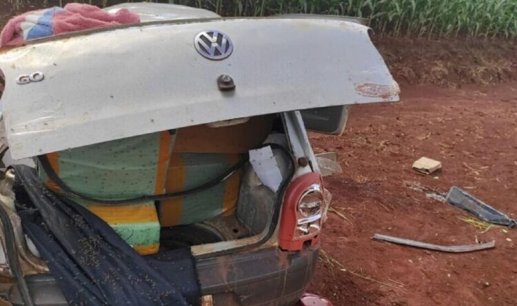 Moradora de Dourados morre ao capotar VW Gol lotado com produtos de contrabando