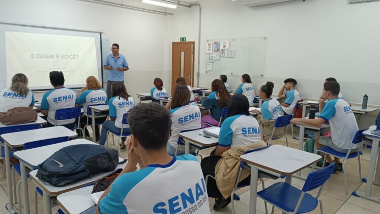 Senai oferece cursos gratuitos em parceria com a Neomille em Maracaju