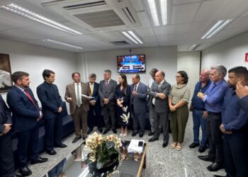 Dossiê sobre a BR-163 de é entregue ao MPF que vai instaurar um inquérito civil público