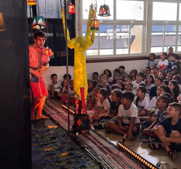 Projeto Escambo UBU Fronteiras do Mato Sul leva teatro à zona rural de Sonora