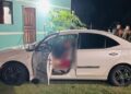 Homem mata policial em frente de casa com tiros de espingarda na fronteira