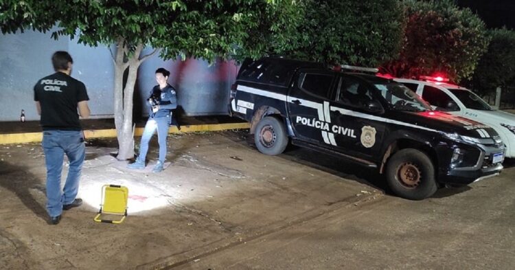 Jovem é morto por dupla em moto em frente à conveniência em Rio Brilhante