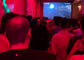 Little monsters podem acompanhar show da Lady Gaga ao vivo em bar da Capital