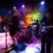 Sem Fabios e Os Infelizes lançam hino dos derrotados modernos em feira underground